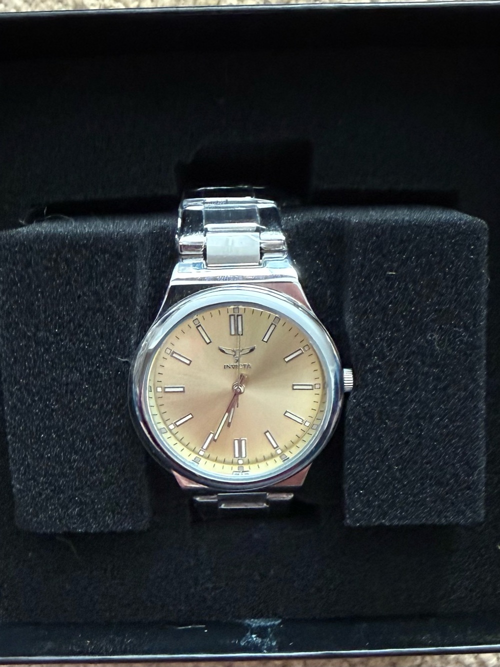 Invicta Women’s Silver Stainless Steel Watch with Cream Dial - Picture 2 of 7